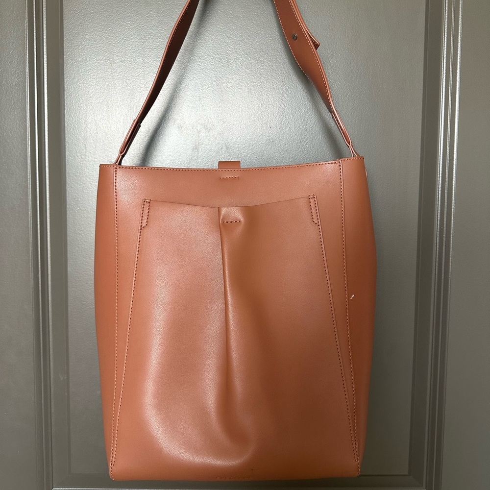 Everlane Studio Bag in Cognac